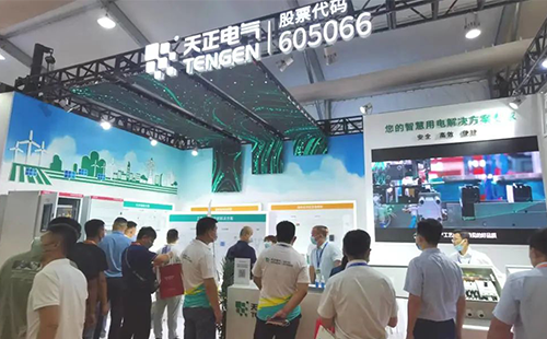 展会直击 | 尊龙人生就是傅亮相济南光伏展，助力行业绿色低碳发展